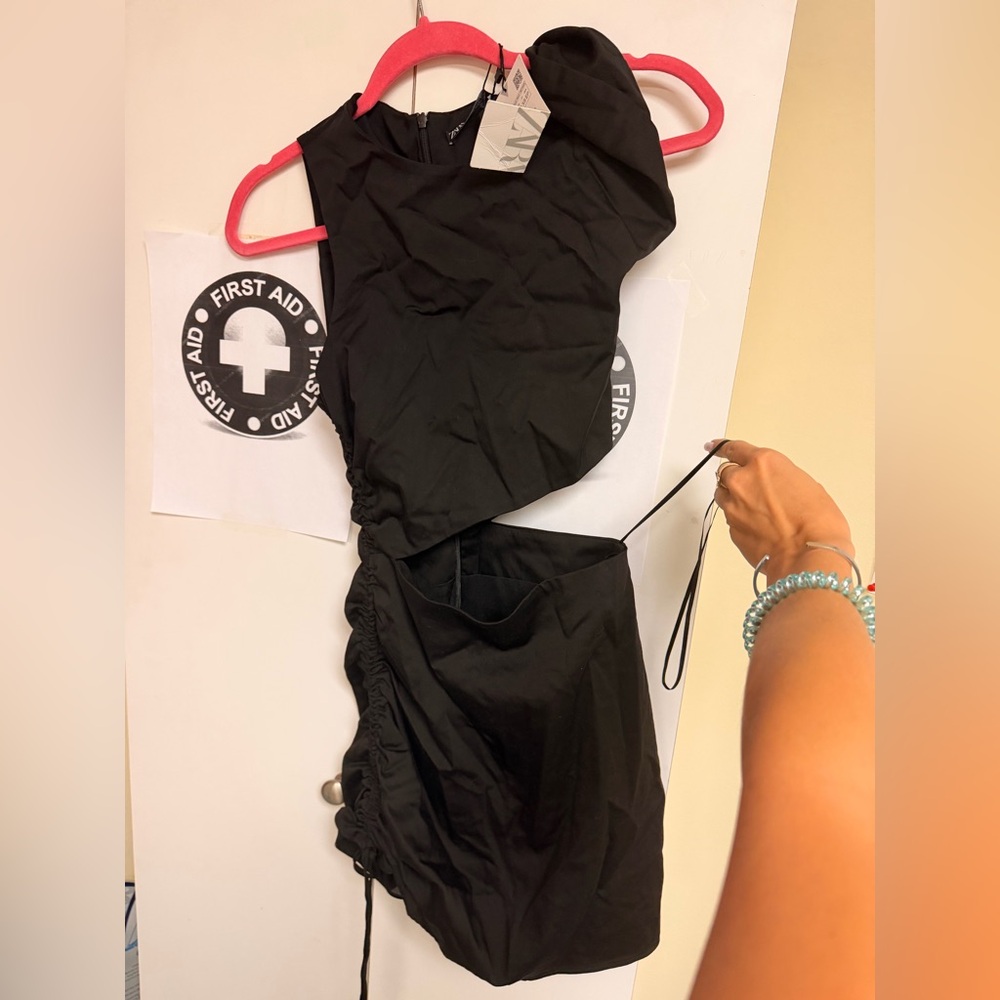 NWT Zara women’s xs mini Black Sleeveless Ruched Dress